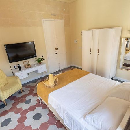 Tinja Bnb Sliema Buitenkant foto